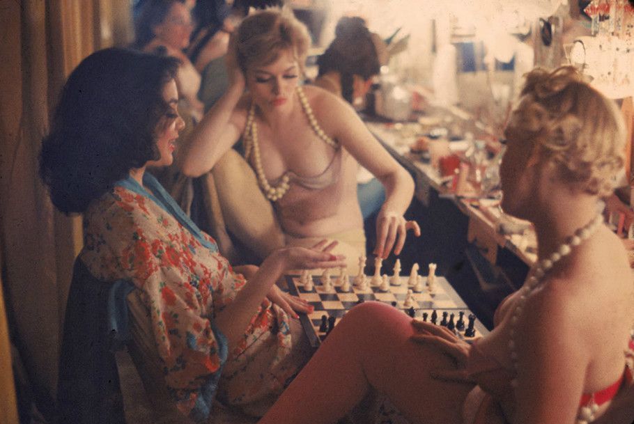 艷舞女郎的心酸夜生活 艷舞女郎的心酸夜生活