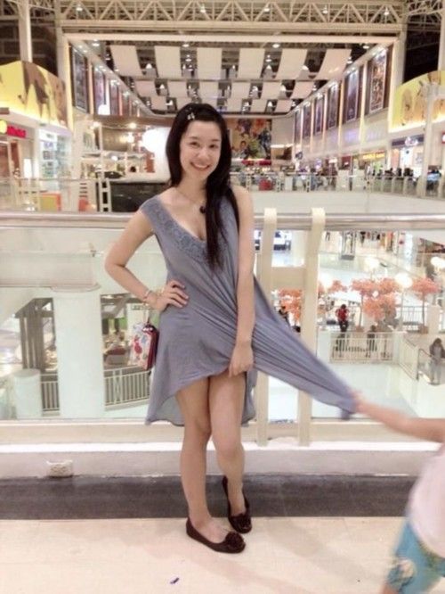 年輕辣媽被譽(yù)為“泰國性感之星”